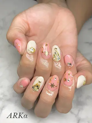 ミディアム ネイル Nailsalon ARKαのネイルデザイン