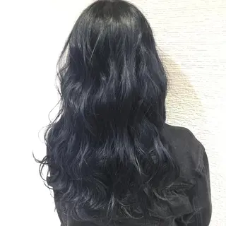 カラー 赤阪 優奈のヘアスタイル