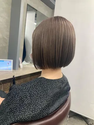 ショート ブリーチ&似合せボブ 田中寛十のヘアスタイル