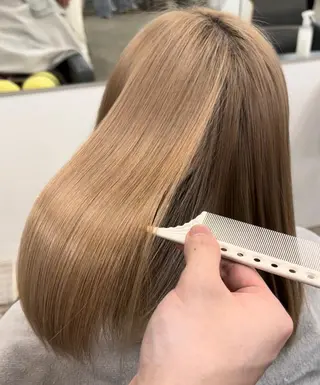 ミディアム ukaアシスタント 志賀彩子のヘアスタイル