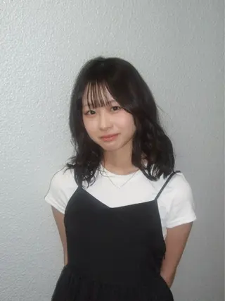 ミディアム カラー JURI /HUIのヘアスタイル