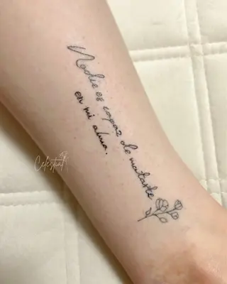 Celestial nailのネイルデザイン