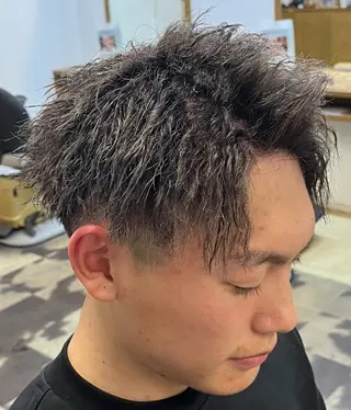 パーマ メンズ 市道 翼のヘアスタイル