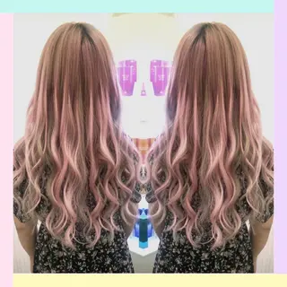 ロング カラー れん/ハイトーン /エクステ/韓国風のヘアスタイル