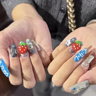 セミロング 小川 柚香のネイルデザイン