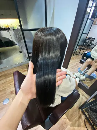 カラー RINA🦋 【韓国風/艶髪】のヘアスタイル