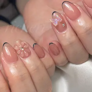 ミディアム ネイル richeri beautyのネイルデザイン