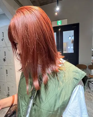 ミディアム カラー ツキノキ ミナのヘアスタイル