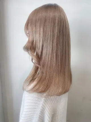 セミロング カラー 暗髪🐈‍⬛艶髪☔︎ 愛弥のヘアスタイル