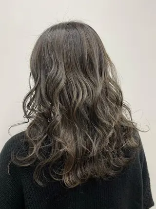 カラー セミロング 【公式】amble luxe 中野のヘアスタイル