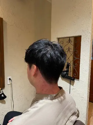 ショート パーマ メンズ Artice  HOMME所属・森本 修吏のヘアスタイル