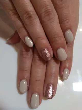 ネイル エステとネイル ローズコンフォートのネイルデザイン