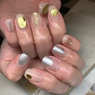 ネイル repos~ルポ~所属・里見 麗のネイルデザイン