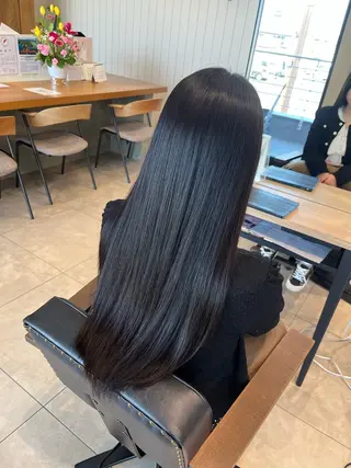 ロング 坂口 友莉香のヘアスタイル