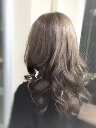 ロング カラー パピヨンロゼ 低ダメージ/髪質改善のヘアスタイル