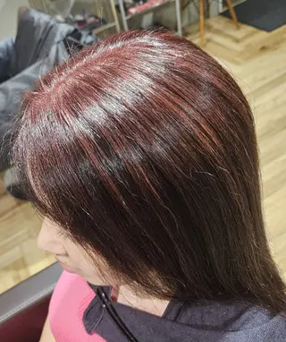 カラー セミロング THIRD PLACE LIAN所属・✨Yuka ✂️ハイライト💕のヘアスタイル