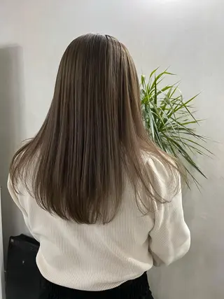 ロング カラー 佐藤 雅のヘアスタイル