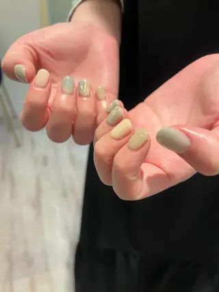 ネイル une／YUKINA 🫧大人nuanceのネイルデザイン