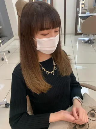 セミロング カラー ママ美容師まつげ 🤍まき🤍のマツエク・マツパデザイン