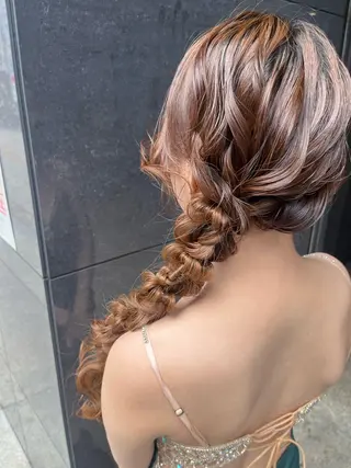 ロング ヘアアレンジ 山下 明子のヘアスタイル