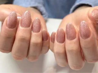 ネイル ネイルサロン カーニバルマニア 明石店所属・宇久 澪のネイルデザイン