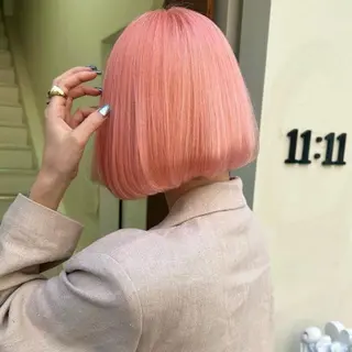 ミディアム カラー ORIKA 美容室のヘアスタイル