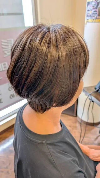ショート 髪質改善する白髪染め ツヤイロ島田店のヘアスタイル