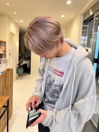 ショート カラー メンズ belle   表参道　terrace所属・抜きっぱなしブロンド /ハイトーン/カナタのヘアスタイル