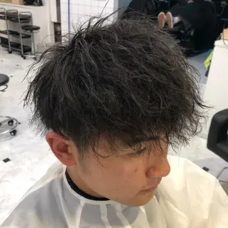 ショート カラー パーマ メンズ ベージュグレージュ 💕しゅーじ💕のヘアスタイル