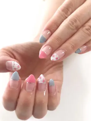 ネイル Lily Roseスタッフ一同のマツエク・マツパデザイン