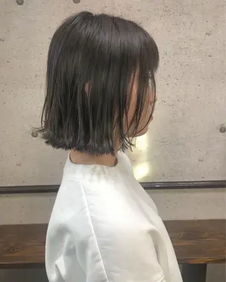ショート カラー 江原 彩華のヘアスタイル