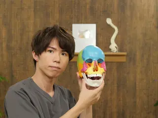 【小顔矯正・顔の歪み矯正・骨盤矯正・姿勢矯正】美容整体プラスフィール人形町店所属・美容整体　小顔矯正 プラスフィール宇田川のエステ・リラクイメージ