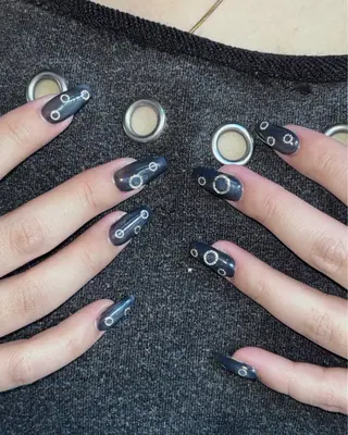 ネイル 🪐富島彩夏 /海外nail🪐のネイルデザイン