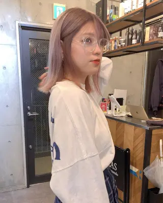 ミディアム カラー 柔らかブラウン/顔周 りレイヤー♡ユウシのヘアスタイル