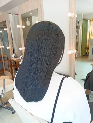 セミロング DiMPlE  【ディンプル】 越谷/越谷駅前所属・ショート/似合わせ みやじまのヘアスタイル