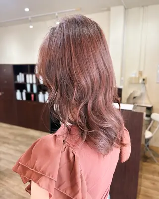 ミディアム Miyamoto Yasuchikaのヘアスタイル