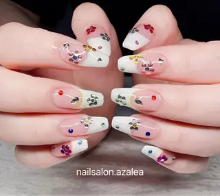 ネイル R inのネイルデザイン