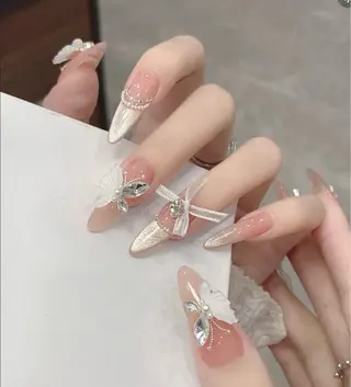 ネイル D-BEAUTY Nailsalonのネイルデザイン