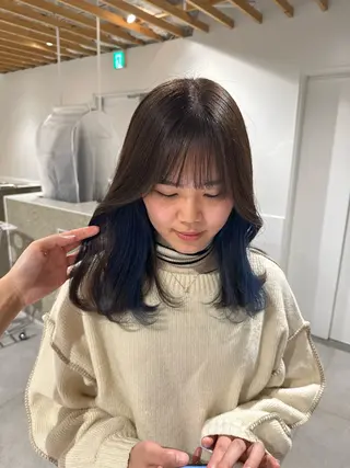 ミディアム カラー 杉本 沙羅のヘアスタイル