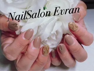 ネイル Nail salon Evranのネイルデザイン
