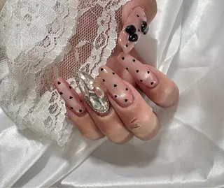 ネイル h △TRIOSのネイルデザイン