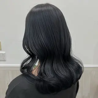 ミディアム カラー Nuku.所属・SUZUKI ITSUKIのヘアスタイル