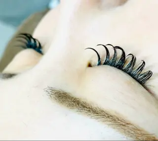 マツエク・マツパ クラージュ所属・COURAGE ゆうのマツエク・マツパデザイン