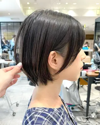 ショート カラー 💍新宿ショート 💍岩田莉奈のヘアスタイル