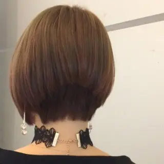 ショート カラー  知念　香トータル ビューティー🌷のヘアスタイル