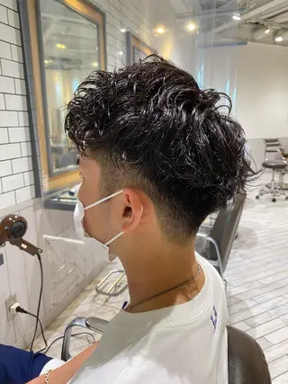 ショート パーマ メンズ 神奈川大学最寄り白楽 三本松巧のヘアスタイル