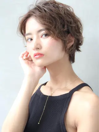 ショート カラー 🉐レイヤー/塩見 弘樹🉐渋谷のヘアスタイル