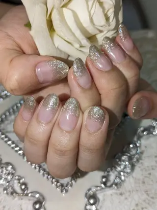 ネイル エステとネイル ローズコンフォートのネイルデザイン