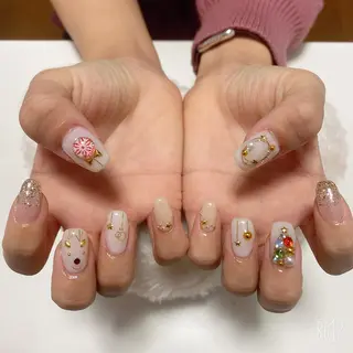 ネイル The Best Beauty受付担当のヘアスタイル