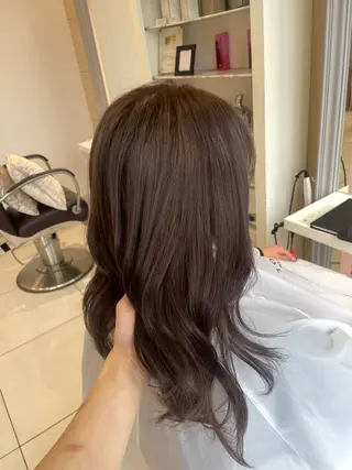 セミロング カラー Euphoria 銀座店所属・Euphoria 銀座 みおこのヘアスタイル